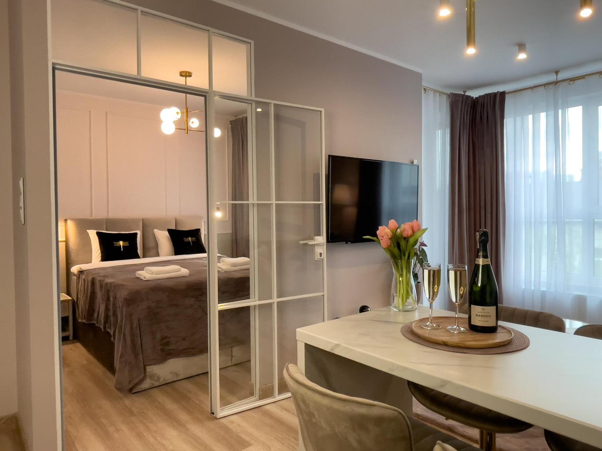 קטוביץ Urban Apartments Luxury Opolska 10 No 29, Free Garage, Self Check-In מראה חיצוני תמונה